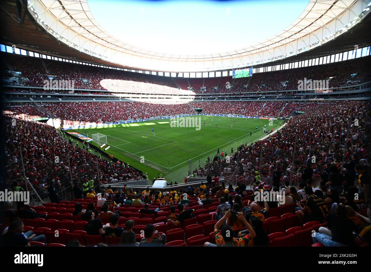 Brasília, DF - 20.07.2024: FLAMENGO E Criciúma CAMPEONATO BRASILEIRO - Foto, allgemeine Ansicht des Stadions Mané Garrincha. An diesem Samstag (20) treten Flamengo und Criciúma in der 18. Runde der brasilianischen Meisterschaft im Stadion Mané Garrincha in Brasília an. (Foto: Ton Molina/Fotoarena) Stockfoto