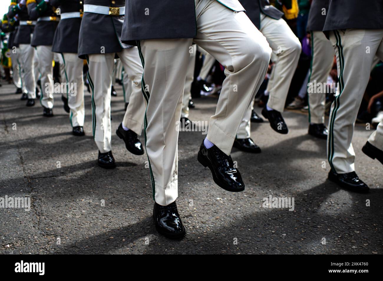 Bogota, Kolumbien. Juli 2024. Kolumbianische Polizeikadetten nehmen am 20. Juli 2024 an der 214. Jahrestagung der Militärparade der Unabhängigkeit Kolumbiens in Bogota Teil. Foto: Sebastian Barros/Long Visual Press Credit: Long Visual Press/Alamy Live News Stockfoto