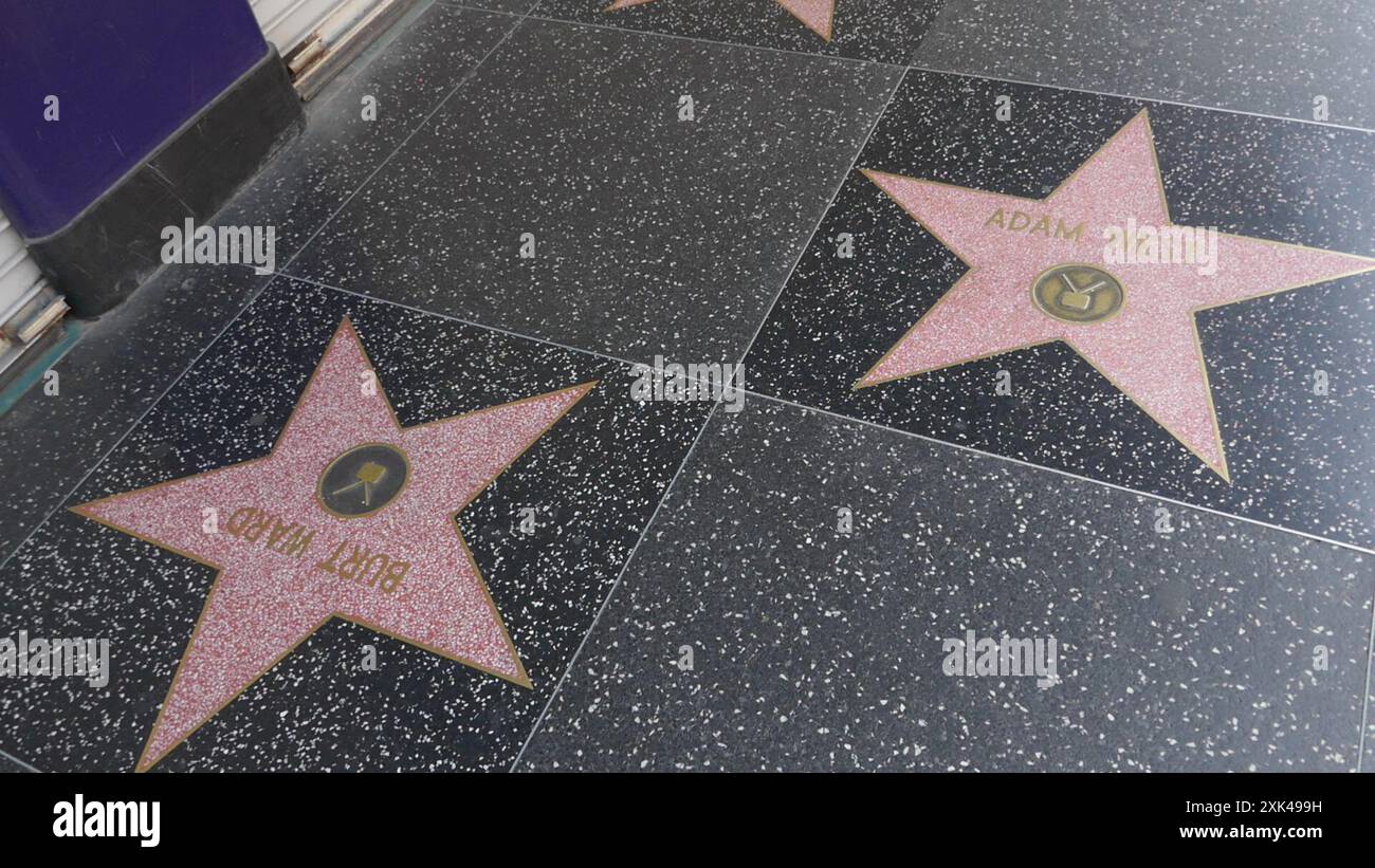 Los Angeles, Kalifornien, USA 19. Juli 2024 Schauspieler Adam West und Schauspieler Burt Ward Hollywood Walk of Fame Stars auf dem Hollywood Blvd am 19. Juli 2024 in Los Angeles, Kalifornien, USA. Foto: Barry King/Alamy Stock Photo Stockfoto