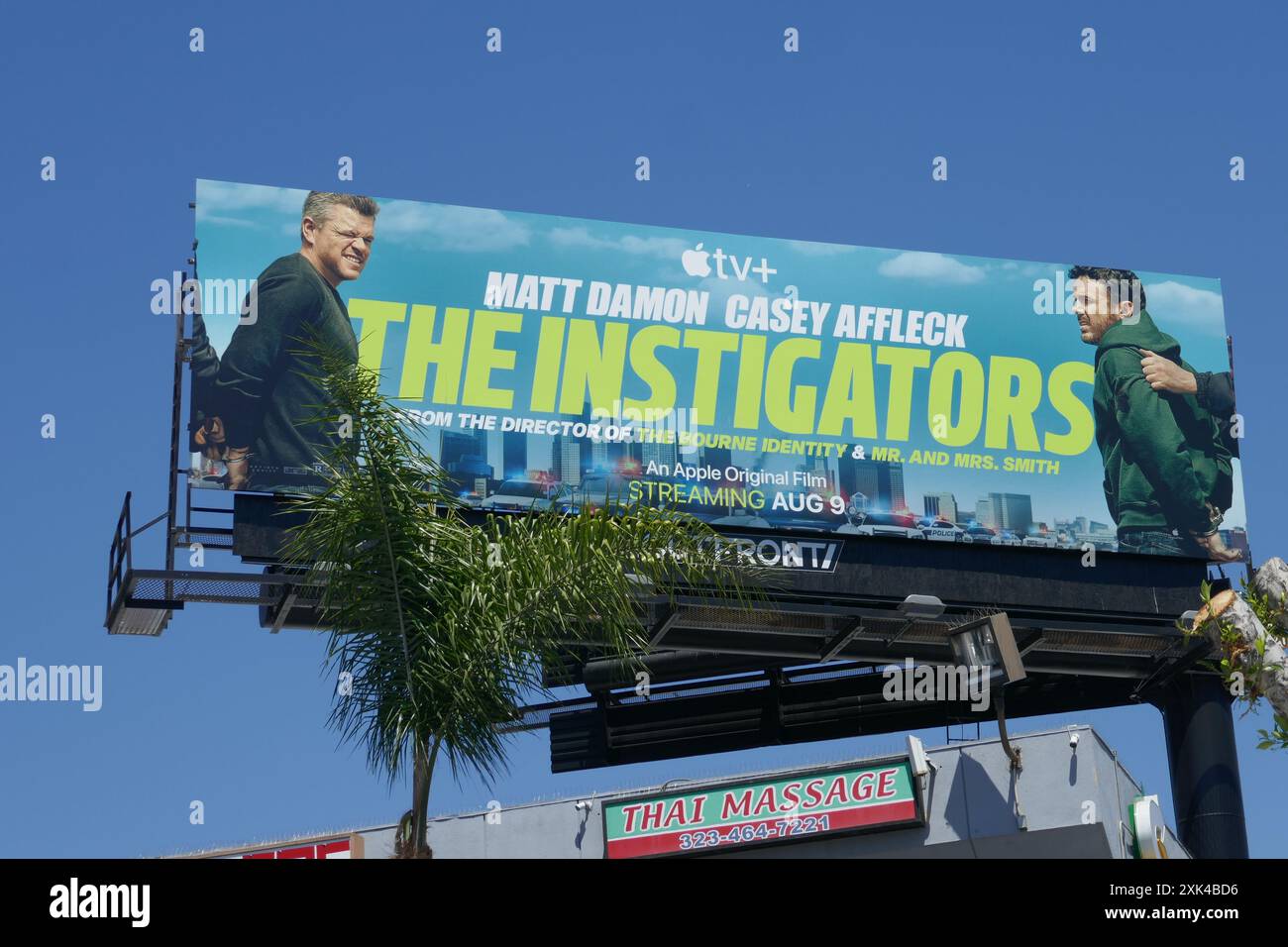 Los Angeles, Kalifornien, USA 19. Juli 2024 The Instigators Billboard on Hollywood Blvd am 19. Juli 2024 in Los Angeles, Kalifornien, USA. Foto: Barry King/Alamy Stock Photo Stockfoto