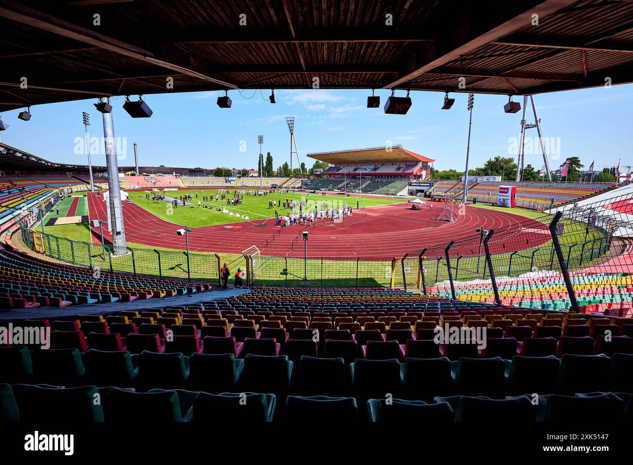 Stimmungsbild Friedrich Ludwig Jahn Stadion, GER, Berlin Thunder vs. Vienna Wikings, American Football, Saison 2024, European League of Football, elf, Woche 9, 21.07.2024, Foto: Eibner-Pressefoto/ Claudius Rauch Stockfoto