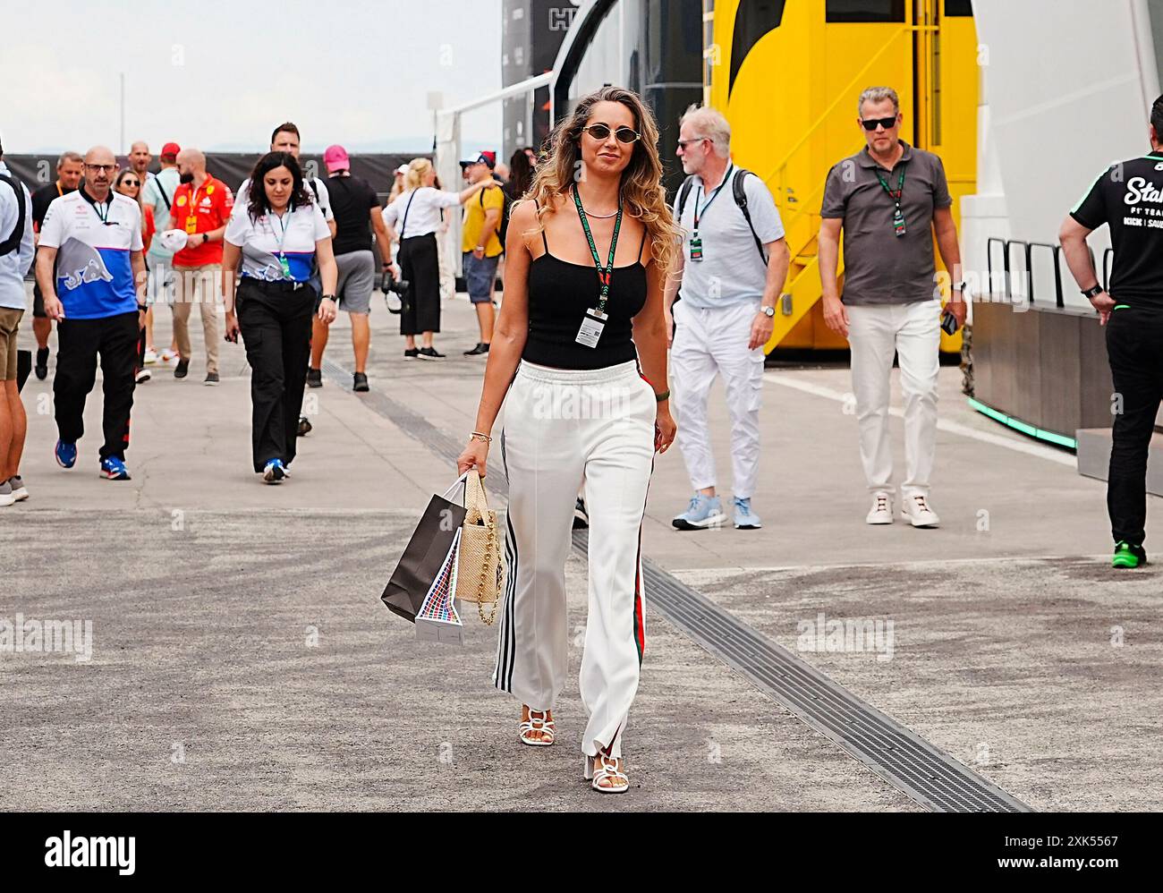 Budapest, Ungarn. Juli 2024. 21.07.2024, Hungaroring, Budapest, FORMEL 1 GROSSER PREIS VON UNGARN 2024, im Bild Egle Ruskyte, Ehefrau von Nico Hulkenberg (DEU), Haas F1 Team Credit: dpa/Alamy Live News Stockfoto