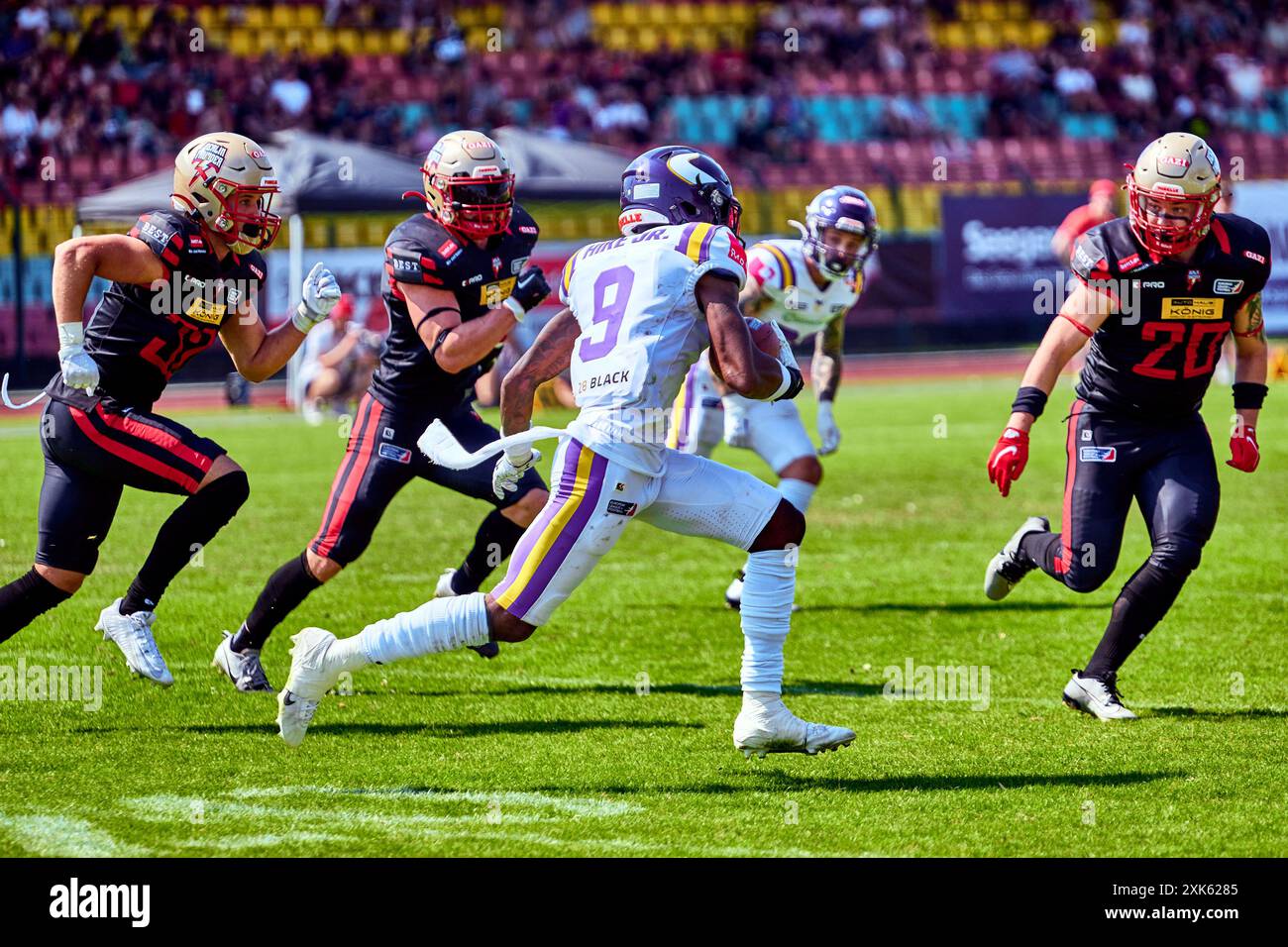 Ken Hike JR. (Vienna Wikings, #09), DE, Berlin Thunder vs. Vienna Wikings, American Football, Saison 2024, European League of Football, elf, Woche 9, 21.07.2024, Foto: Eibner-Pressefoto/ Claudius Rauch Stockfoto