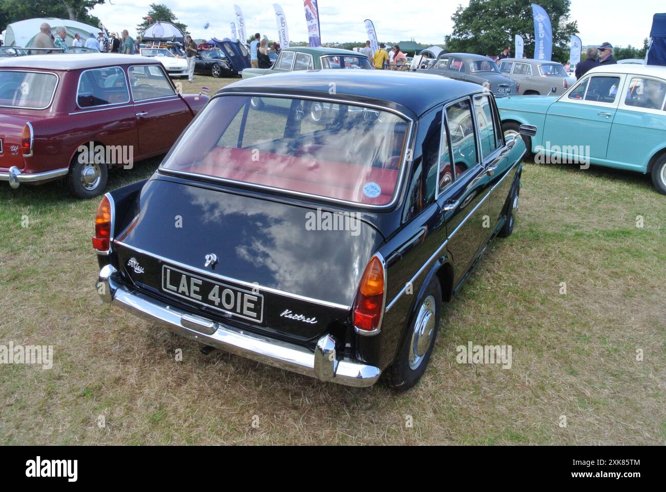 Ein 1967er Riley Kestrel 1100 ccm parkte auf der 49th Historic Vehicle Gathering in Powderham, Devon, England, Großbritannien. Stockfoto