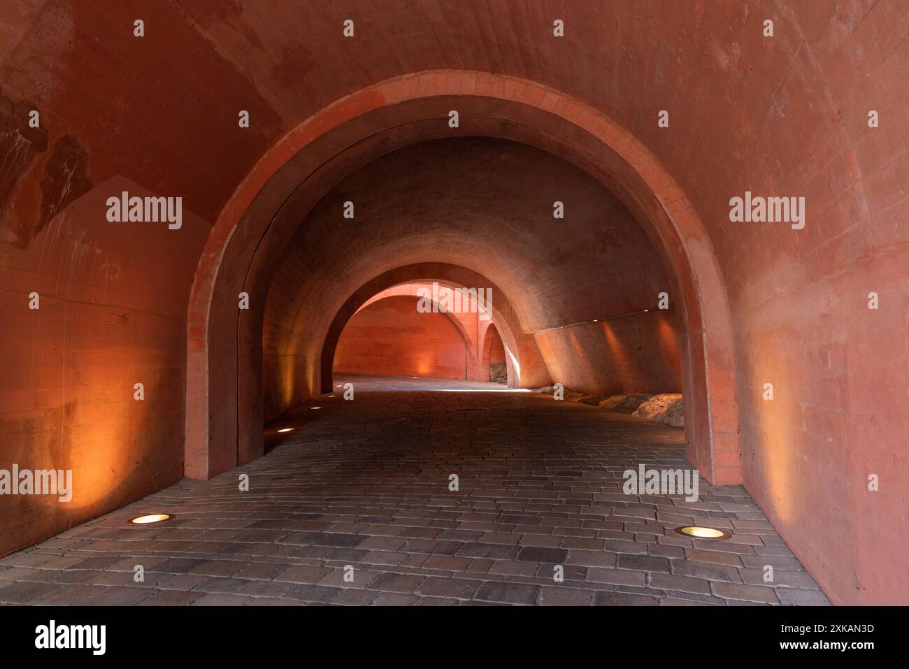 Unterirdischer Tunnel in der Festung Senftenberg. Deutschland. Brandenburg. Stockfoto