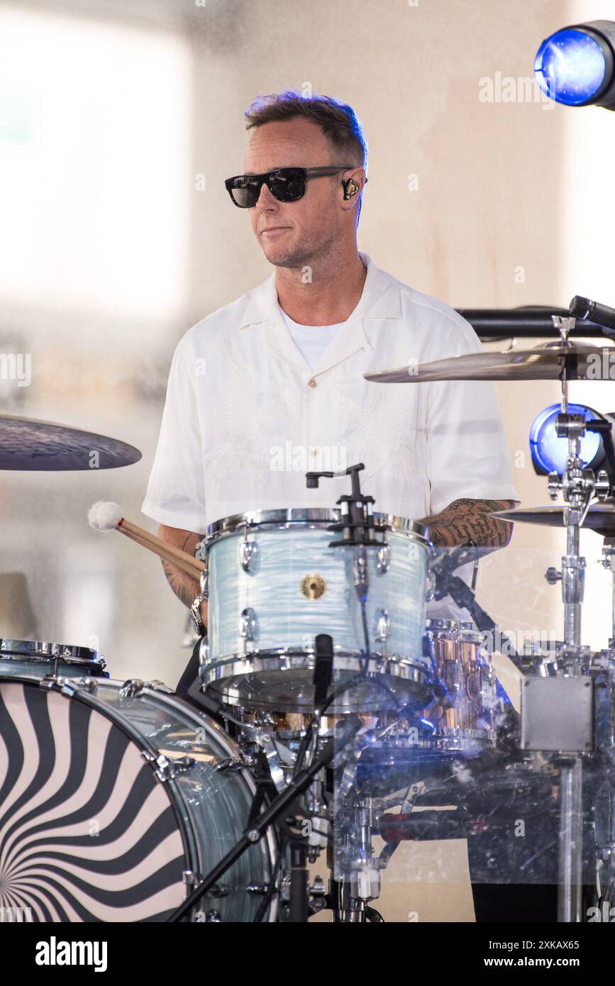 Ny. Juli 2024. Eddie Fisher, OneRepublic auf der Bühne für die NBC Today Show Concert Series mit OneRepublic, Rockefeller Plaza, New York, NY, 19. Juli, 2024. Quelle: Simon Lindenblatt/Everett Collection/Alamy Live News Stockfoto