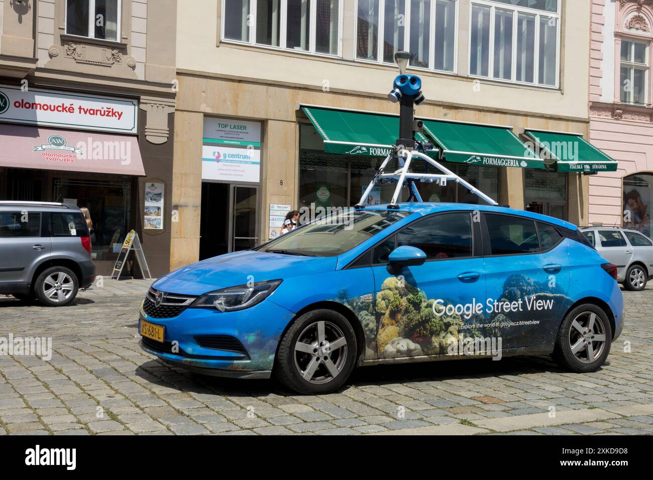 Google Street View Auto mit Kamera auf dem Dach, Olomouc Tschechien Stockfoto