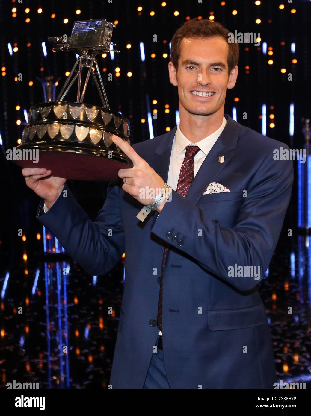 Aktenfoto vom 20.12.2015 von Andy Murray, Gewinner des Sports Personality of the Year 2015. Andy Murray wird sich nach den Olympischen Spielen in diesem Sommer in den Ruhestand setzen und in den sozialen Medien veröffentlichen, dass er für sein „letztes Tennisturnier überhaupt“ in Paris angekommen ist. Ausgabedatum: Dienstag, 23. Juli 2024. Stockfoto