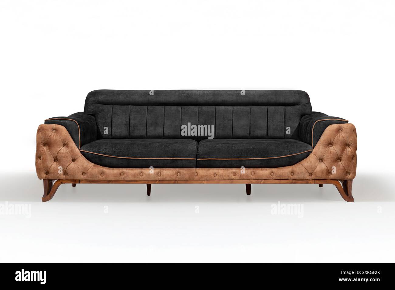Elegantes schwarz-braunes Sofa mit getuftetem Design, perfekt für elegante Wohnzimmer. Stockfoto