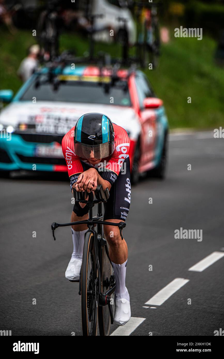 MAXIM VAN GILS von LOTTO DSTNY Cycling in der Tour de France Stage 7 TT, zwischen Nuits-Saints-Georges und Gevrey-Chambertin, 24.05.07.24. Stockfoto