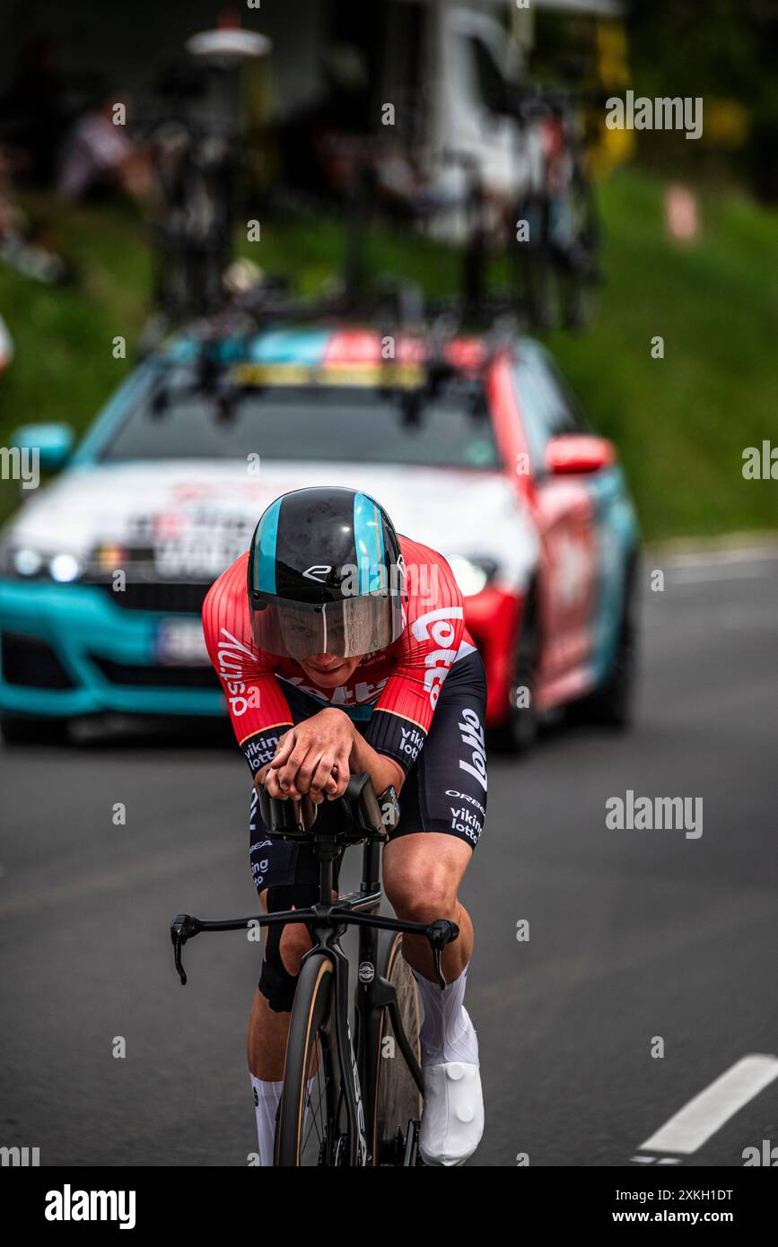 MAXIM VAN GILS von LOTTO DSTNY Cycling in der Tour de France Stage 7 TT, zwischen Nuits-Saints-Georges und Gevrey-Chambertin, 24.05.07.24. Stockfoto