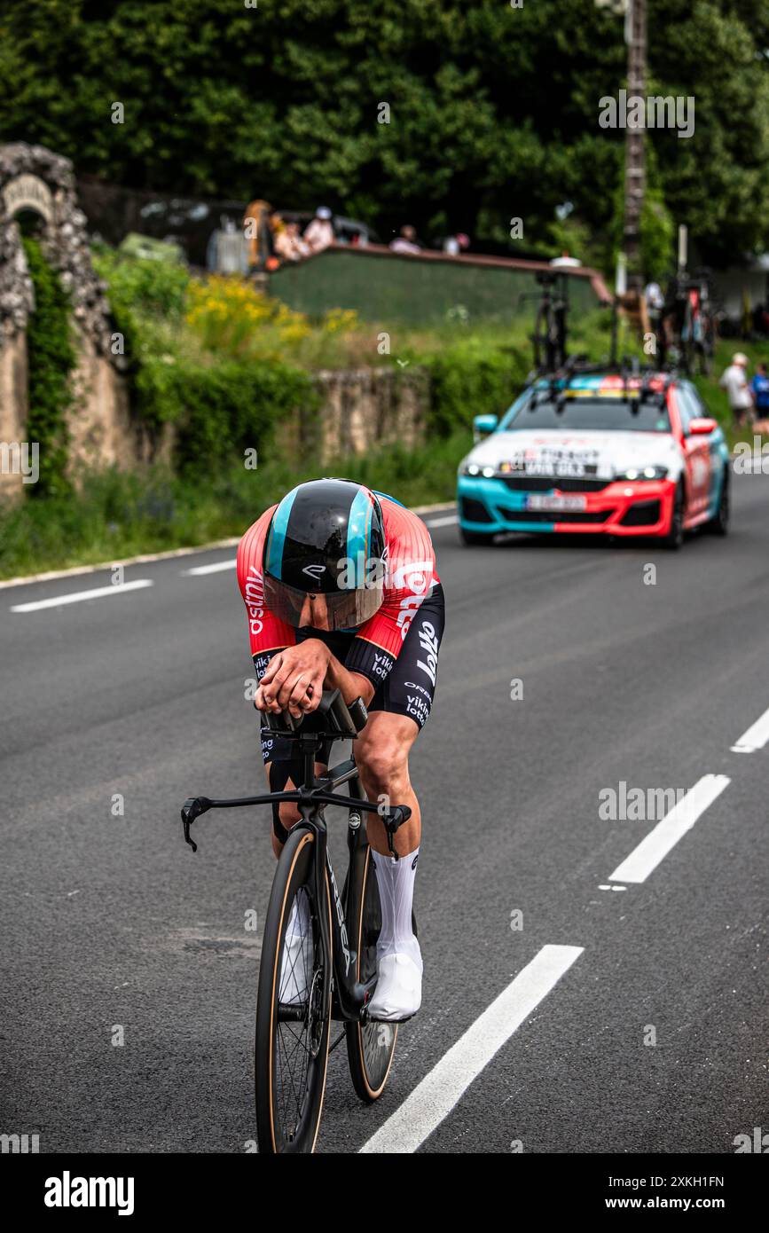 MAXIM VAN GILS von LOTTO DSTNY Cycling in der Tour de France Stage 7 TT, zwischen Nuits-Saints-Georges und Gevrey-Chambertin, 24.05.07.24. Stockfoto