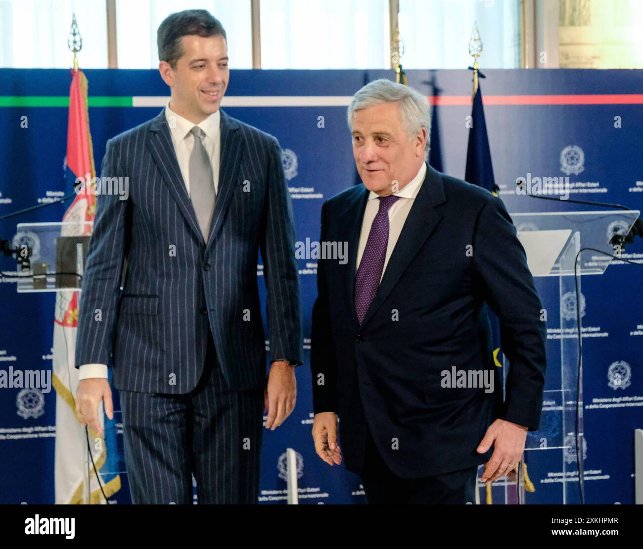 IL Ministro degli affari esteri Antonio Tajani, il Ministro degli Affari Esteri della Repubblica di Serbien, Marko Djuric in occasione dell'incontro tra i ministri degli esteri di Italia e Serbia tenutosi presso il Ministero degli affari esteri alla Farnesina a Roma, Martedì 23 Luglio 2024 (Foto Mauro Scrobogna/LaPresse) Außenminister Antonio Tajani, Außenminister der Republik Serbien, Marko Djuric, anlässlich des Treffens der Außenminister Italiens und Serbiens im Außenministerium der Farnesina in Rom am Dienstag Stockfoto