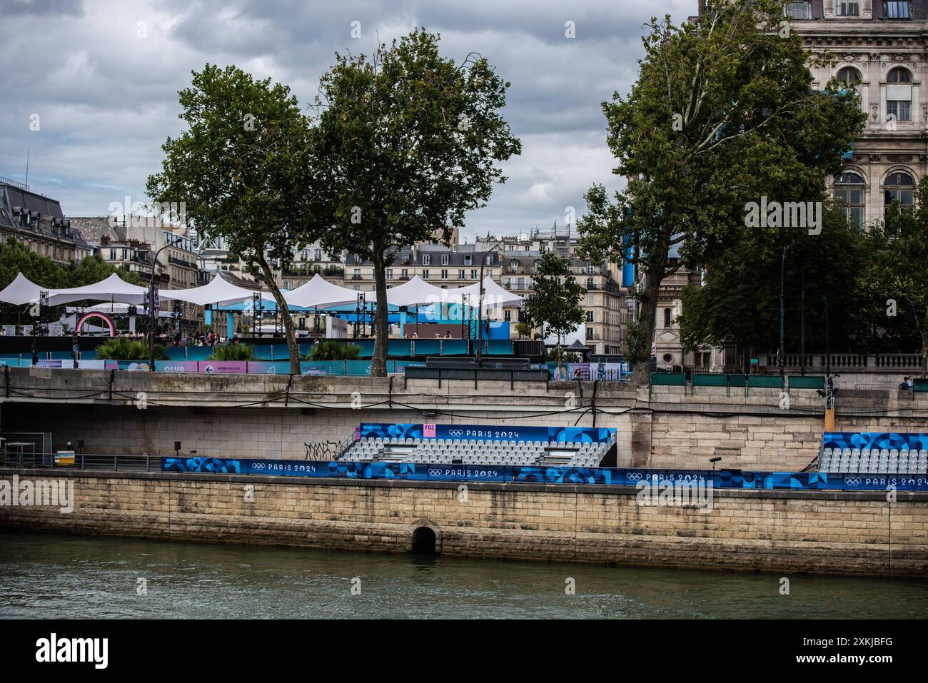 FRANKREICH-OLYMPISCHE SPIELE-PARIS-SPORT das Stadtzentrum von Paris, innerhalb der No-Go-Zone, vier Tage vor der Eröffnungszeremonie der Olympischen Spiele 2024. In Paris, 23. Juli 2024. PARIS ILE-DE-FRANCE FRANKREICH COPYRIGHT: XANDREAXSAVORANIXNERIX FRANCE-OLYMPISCHE SPIELE-PARIS-SPORT ASAVORANINERI-126 Stockfoto