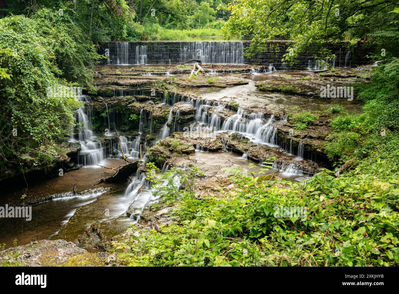 Wasserfälle Mill & Museum & Wasserfälle Stockfoto