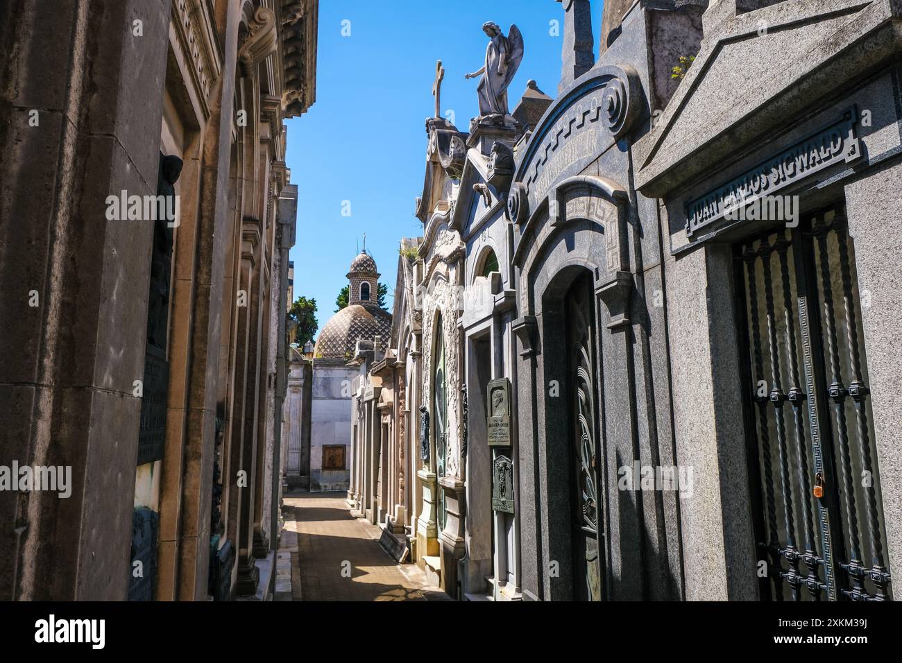 04.03.2024, Argentinien, Buenos Aires, Buenos Aires - der Friedhof La Recoleta befindet sich im gleichnamigen Stadtteil Recoleta, einer der ältesten Stockfoto