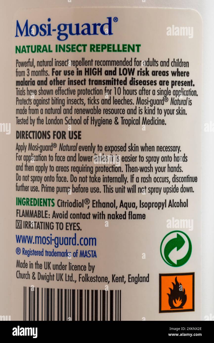 Inhaltsstoffliste und Gebrauchsanweisung für Mosi-Guard Natural Insektenspray Stockfoto