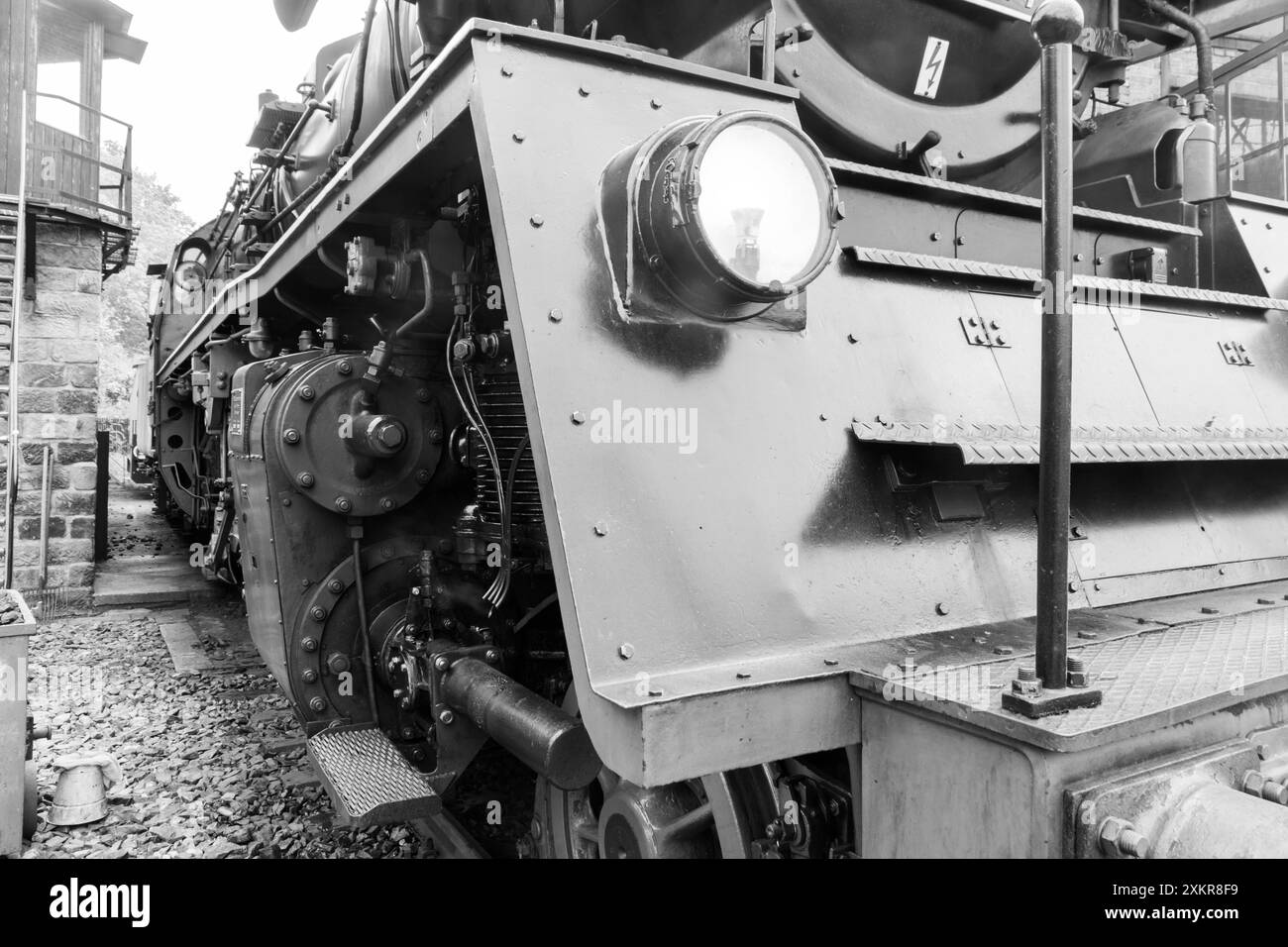 Alte Dampflokomotive in einem Depot Stockfoto