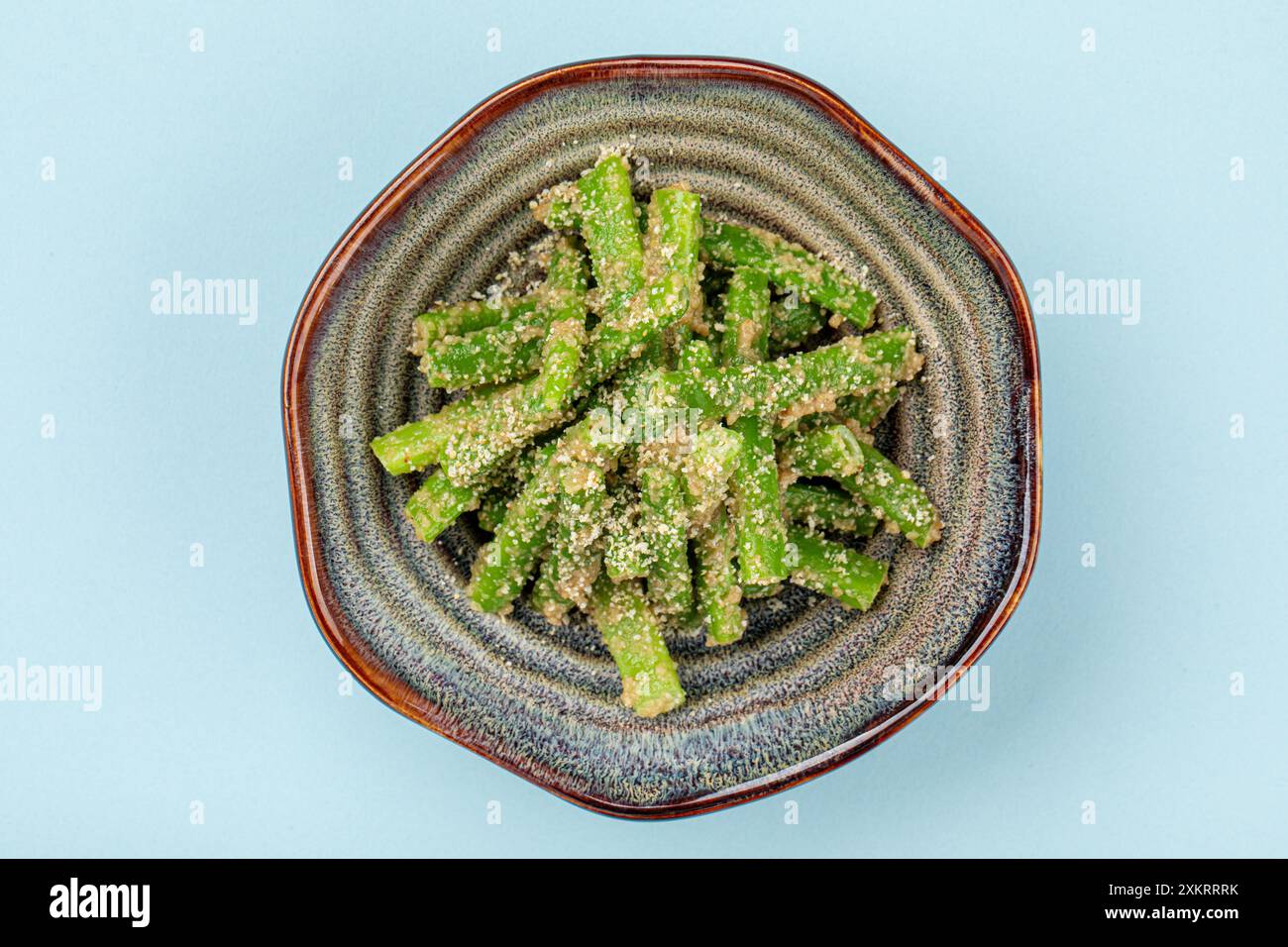 Portion frittierte grüne Bohnen Stockfoto