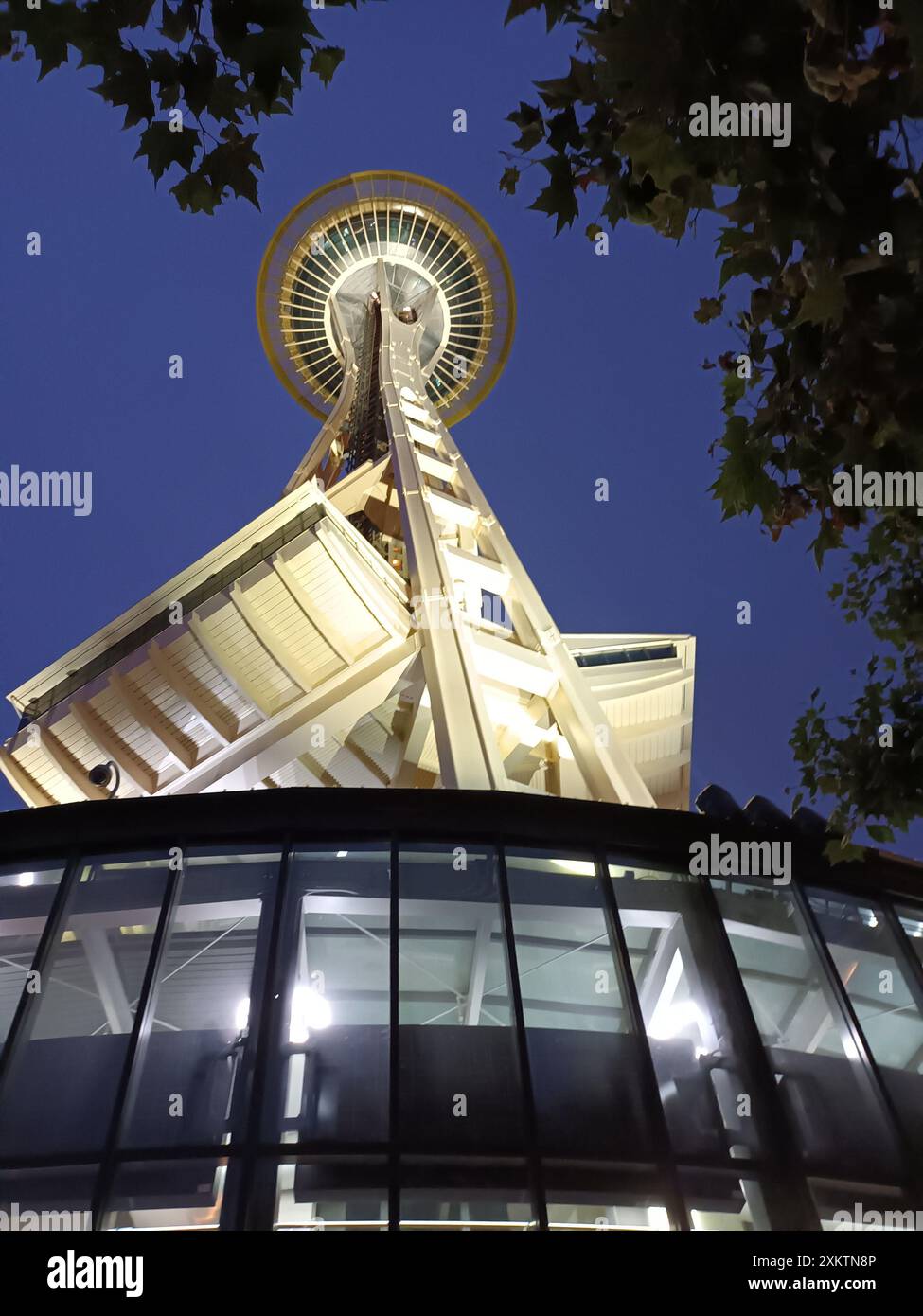 Ansicht von unten: Space Needle Stockfoto