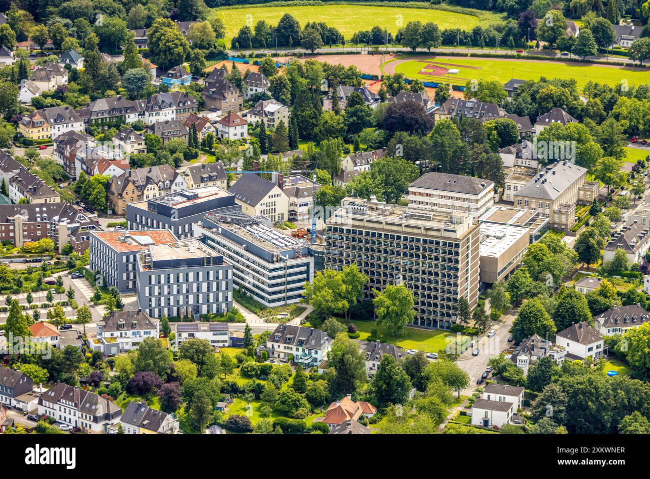 Luftbild, Max-Planck-Institut für Kohlenforschung, Forschungsinstitut, Holthausen - West, Mülheim an der Ruhr, Ruhrgebiet, Nordrhein-Westfalen, Deutschland ACHTUNGxMINDESTHONORARx60xEURO *** Luftaufnahme, Max-Planck-Institut für Kohleforschung, Forschungsinstitut, Holthausen West, Mülheim an der Ruhr, Ruhr-Gebiet, Nordrhein-Westfalen, Deutschland ATTENTENTENTENTIONXONDINDINDINDINDINDESRINDESTHORINDINDINDINDINDINDESRO Stockfoto