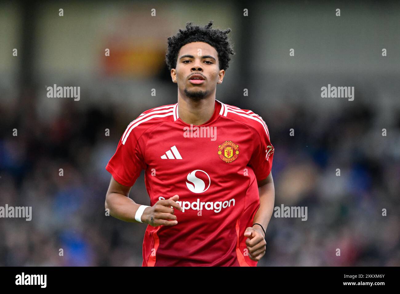 Ethan Williams von Manchester United während des Vorbereitungsspiels Chester gegen Manchester United im Deva Stadium, Chester, Großbritannien, 24. Juli 2024 (Foto: Cody Froggatt/News Images) Stockfoto