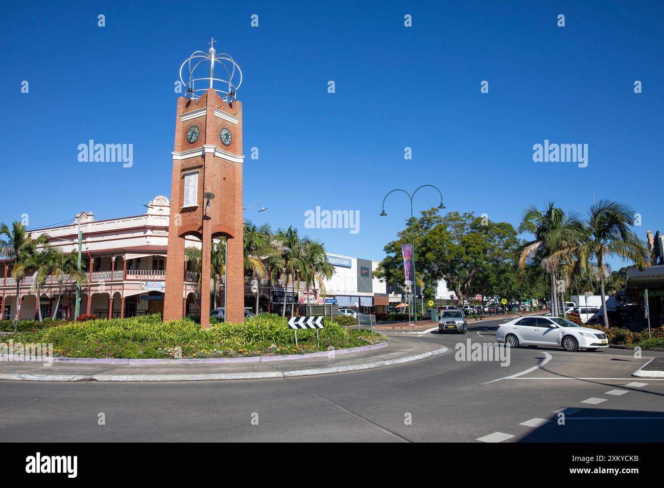 Stadtzentrum von Grafton, der Uhrturm-Kreisverkehr an der Prince Street in Grafton, Northern Rivers Region in New South Wales, Australien Stockfoto