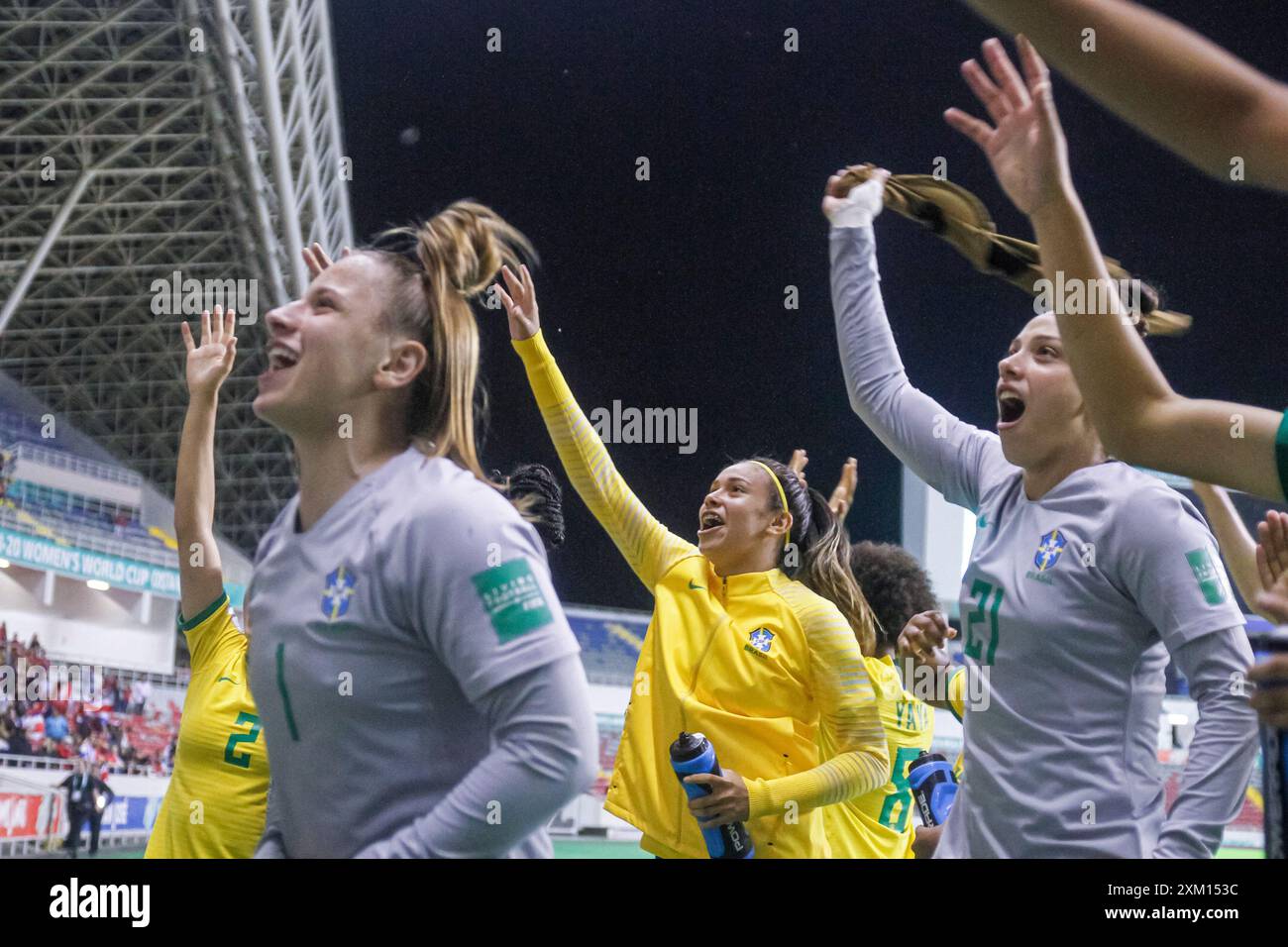 Torhüterin Gabi Barbieri und Torhüterin Yanne Lopes aus Brasilien beim Spiel Costa Rica gegen Brasilien am 16. August Stockfoto