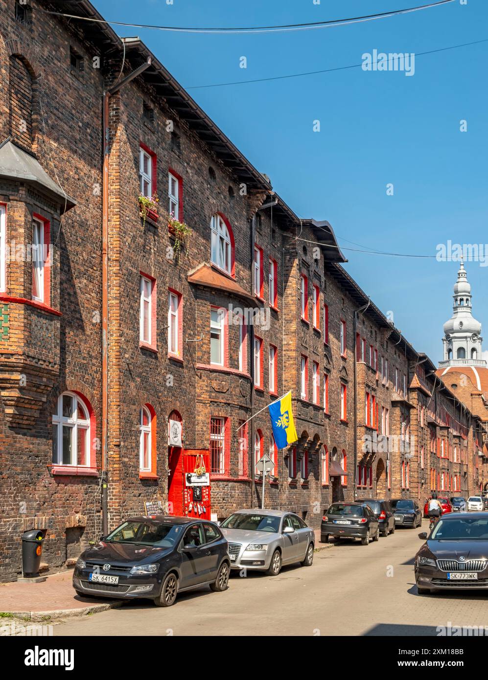 Arbeitersiedlungen aus rotem Backstein - Architektur des historischen Bergbauviertels Nikiszowiec, Kattowitz, Polen Stockfoto