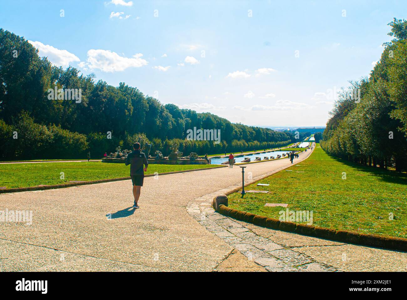 Italien, Campania, Caserta: Königlicher Garten des Königlichen Palastes von Caserta - die lange Straße Caserta Königspalast Stockfoto