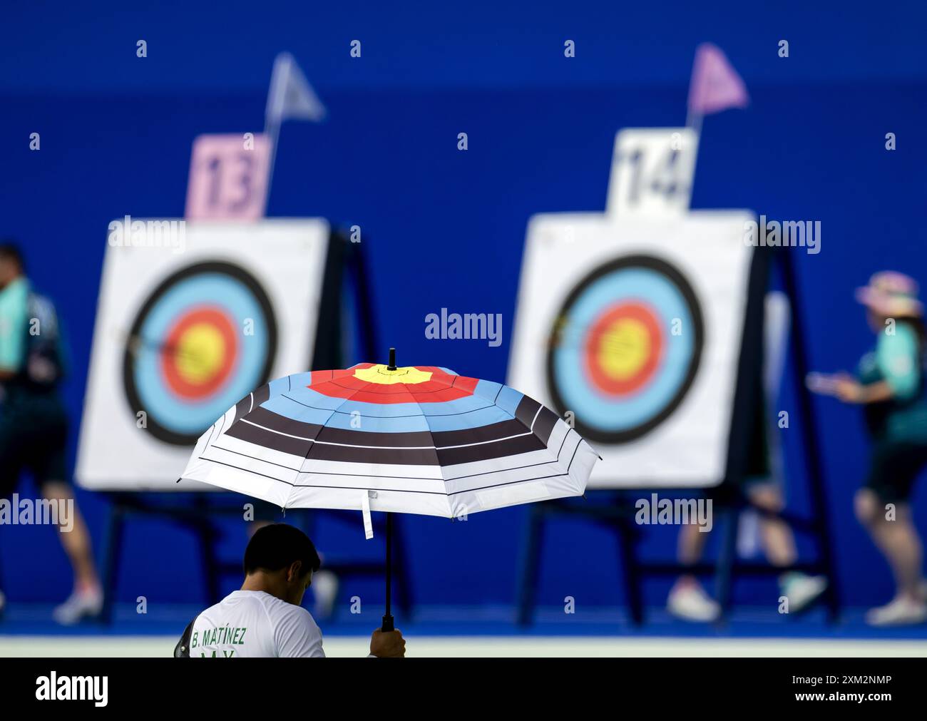 PARIS - Atmosphäre während der Qualifikation. Das Bogenschießen-Turnier begann einen Tag vor der offiziellen Eröffnungszeremonie. ANP ROBIN VAN LONKHUIJSEN Stockfoto