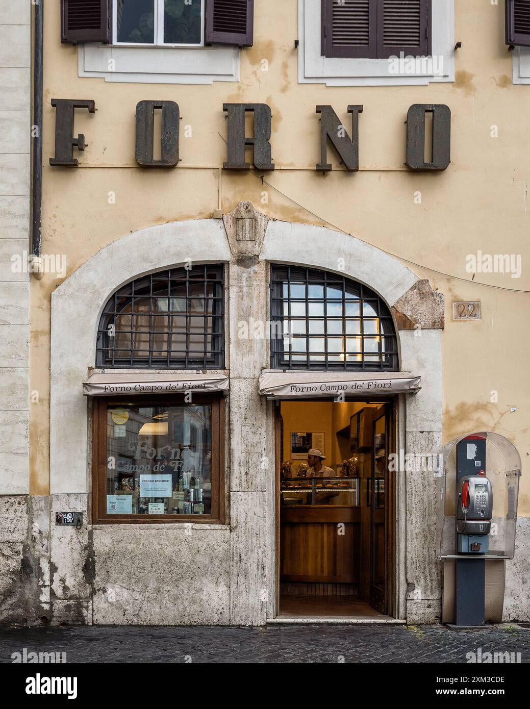 Wunderschöner Blick auf sreet in der Altstadt von Rom, Italien Stockfoto