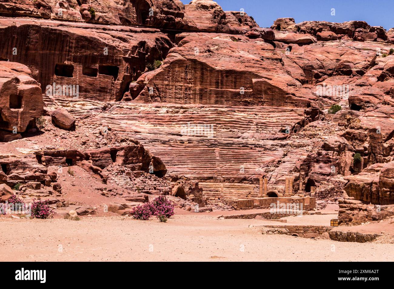 Das Theater, UNESCO-Weltkulturerbe von Petra, Jordanien Stockfoto