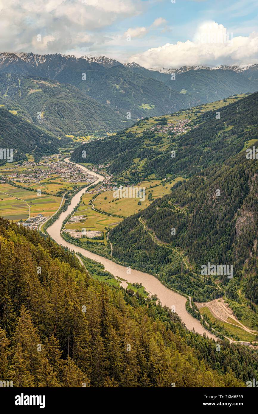 Panoramablick vom Naturpark Kaunergrat am Reschensee, Österreich Stockfoto