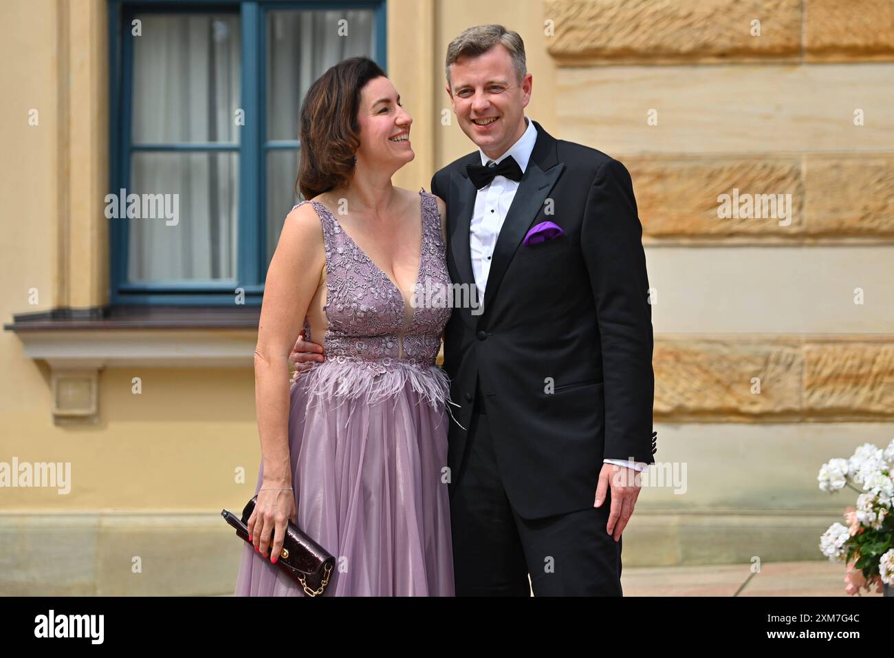 Dorothee Bär mit Ehemann Oliver Bär. Eroeffnung der Bayreuther Richard Wagner Festspiele 2024 Roter Teppich am 25.07.2024. Gruener Huegel, *** Dorothee Bär mit Ehemann Oliver Bär Eröffnung des Bayreuther Richard-Wagner-Festivals 2024 Roter Teppich am 25 07 2024 Grüner Huegel, Stockfoto
