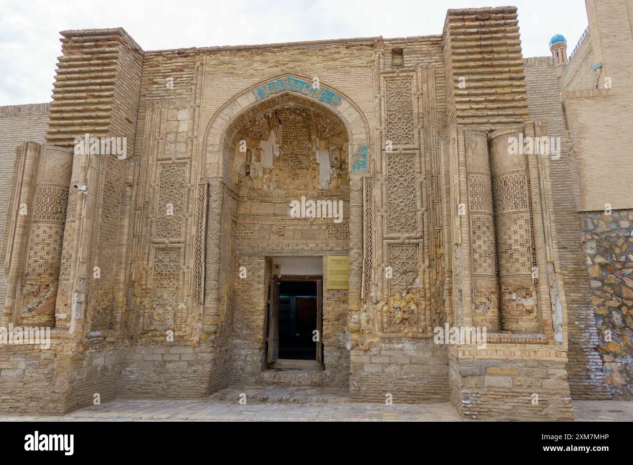 Fassade der Magoki-Attari-Moschee in Buchara, Usbekistan Stockfoto