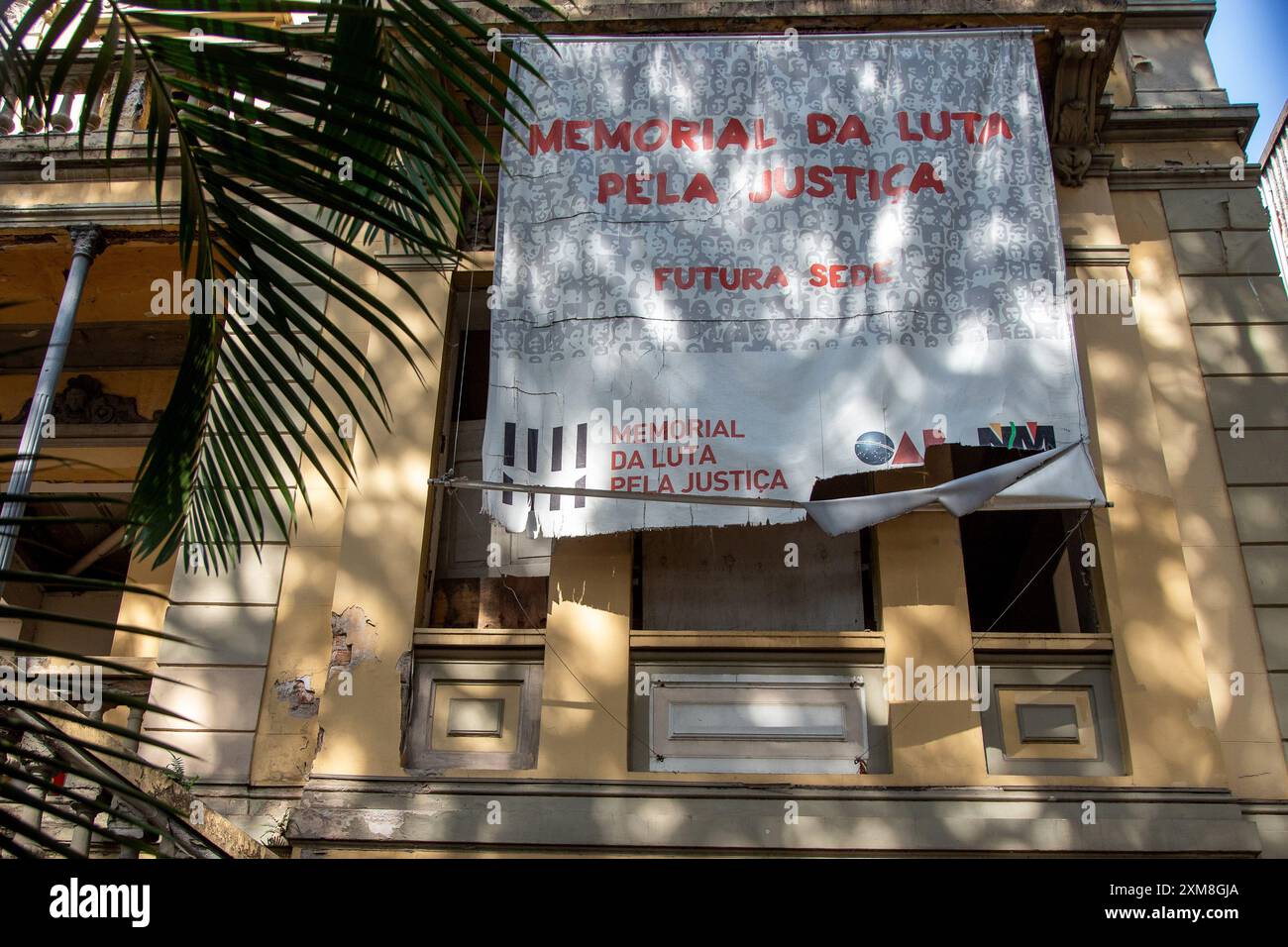 São PAULO, SP - 26.07.2024: OAB E GOVERNO FEDERAL MEMORIAL da LUTA - das ehemalige Gebäude der Militärischen Audits von São Paulo, in der Avenida Brigadeiro Luís Antônio, Nr. 1249, wird das Hauptquartier des Memorial da Luta Pela Justica sein. Das Projekt wird durch eine Kooperationsvereinbarung zwischen der Sektion São Paulo der brasilianischen Anwaltskammer (OAB SP) und der Bundesregierung unterstützt und soll ehemalige politische Gefangene und ihre Verteidiger ehren, die gegen die Militärdiktatur in Brasilien im Jahr 1964 gehandelt haben. (Foto: Rodilei Morais/Fotoarena) Stockfoto