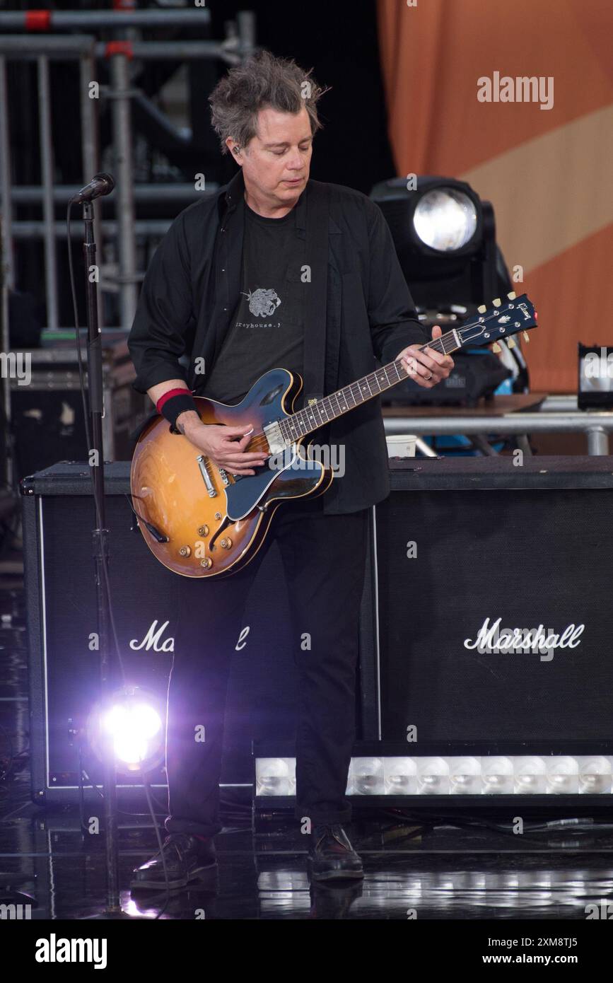 Ny. Juli 2024. Jason White, Green Day on Stage for Green Day at Good Morning America (GMA) 2024 Summer Concert Series, Rumsey Playfield Summer Stage in Central Park, New York, NY, 26. Juli 2024. Quelle: Simon Lindenblatt/Everett Collection/Alamy Live News Stockfoto