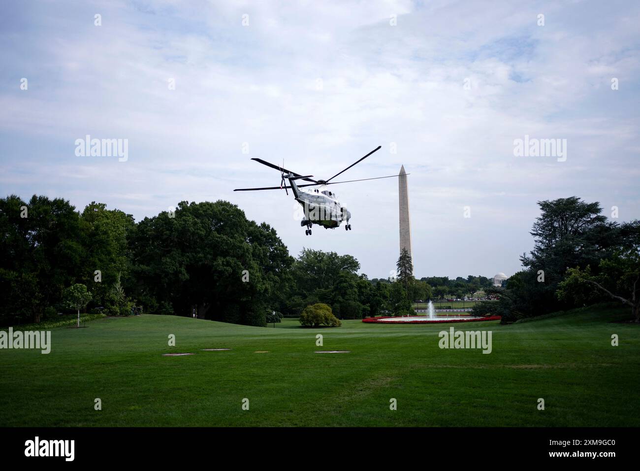 Washington, Usa. Juli 2024. Marine One verlässt das Weiße Haus mit Präsident Joe Biden, Valerie Biden Owens und Hunter Biden an Bord auf dem Weg nach Camp David in Washington, DC am Freitag, den 26. Juli 2024. Foto: Bonnie Cash/Pool/ABACAPRESS. COM Credit: Abaca Press/Alamy Live News Stockfoto