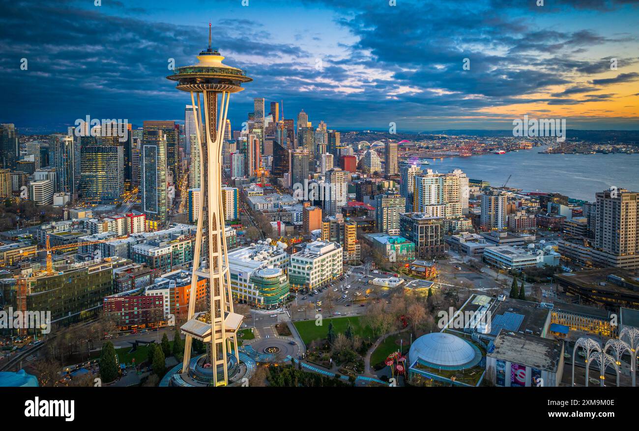 Seattle ist ein bedeutender Küstenflughafen und Sitz des King County im US-Bundesstaat Washington. Seattle ist die größte Stadt im pazifischen Nordwesten. Stockfoto