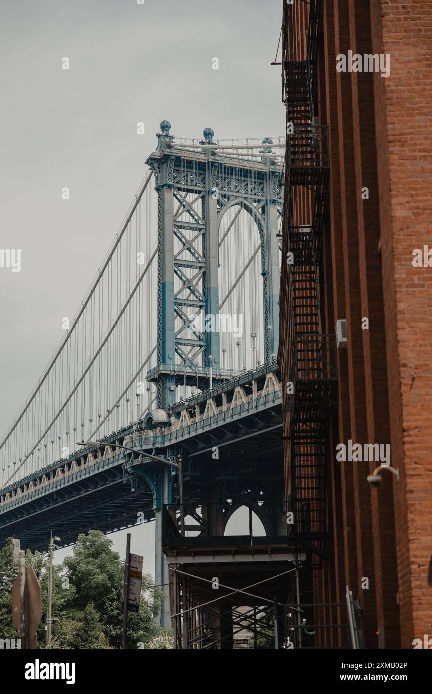 Blick auf die Manhattan Bridge von Dumbo, Brooklyn Stockfoto