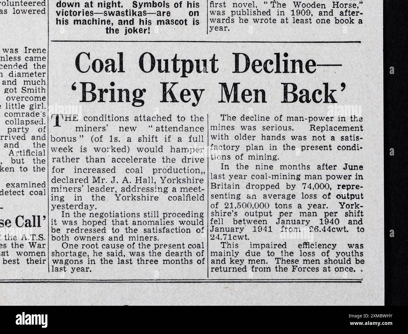 „Kohleausstoß rückläufig – „Bring Key Men Back“-Schlagzeile in der Daily Mail (Replica), 2. Juni 1941, in der es darum geht, junge Männer nach Hause zu bringen, um die Arbeit zu erledigen. Stockfoto