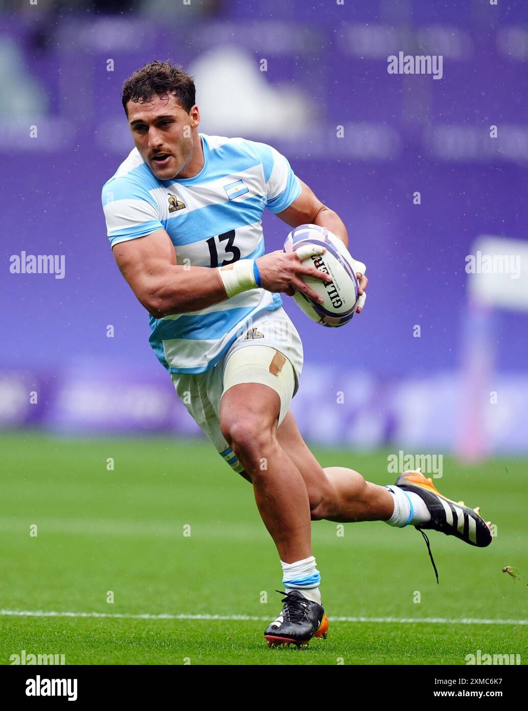 Argentinier Rodrigo Isgro im Rugby Sivens Spiel gegen Neuseeland im Stade de France am ersten Tag der Olympischen Spiele 2024 in Paris. Bilddatum: Samstag, 27. Juli 2024. Stockfoto