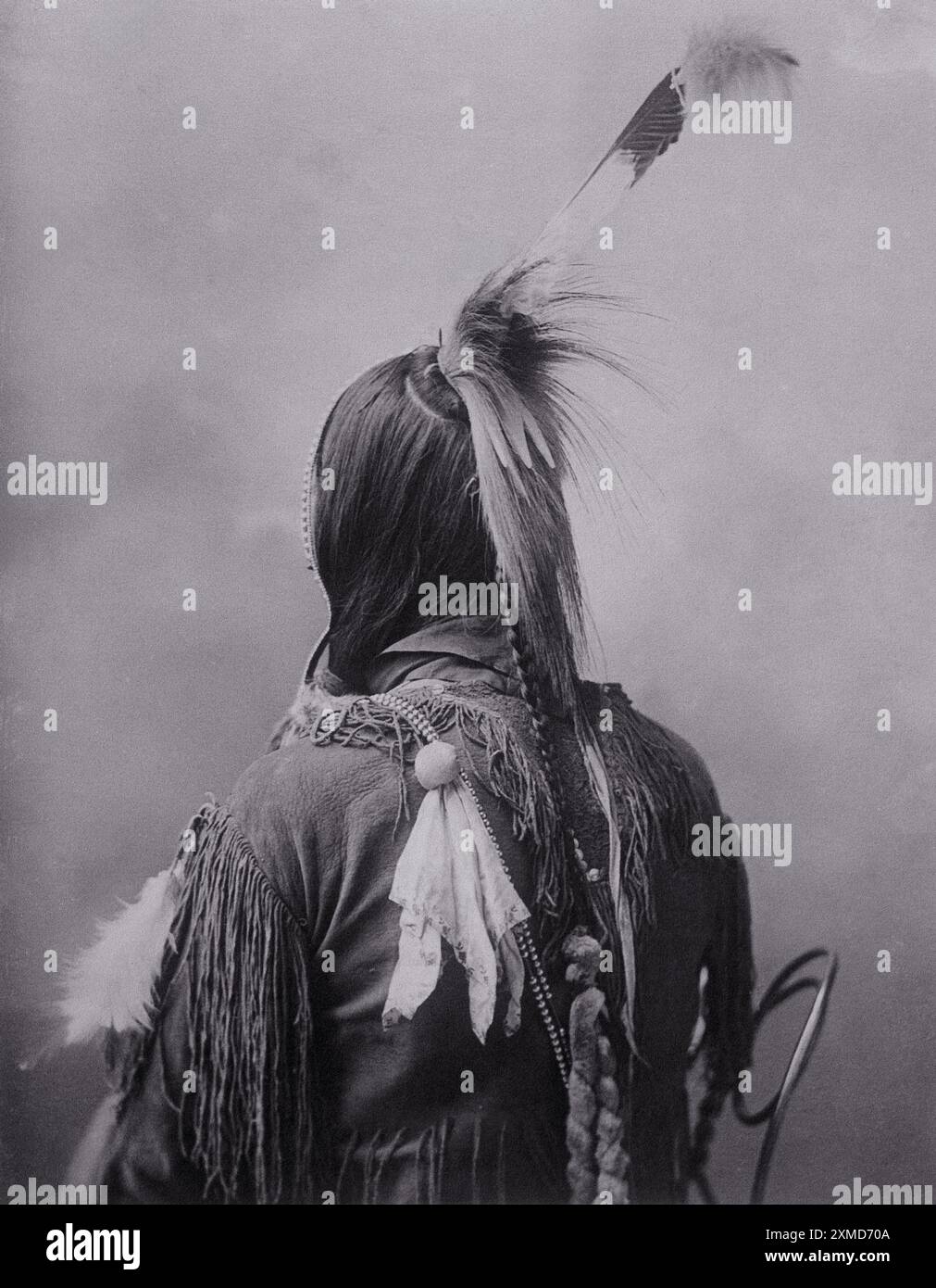 Die Rückseite eines Omaha Indianers. Platindruck von F.A. Rinehart, 1899. Stockfoto