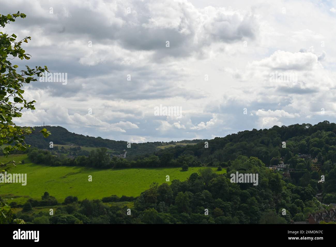 Sonnenschein durch die Wolken Stockfoto