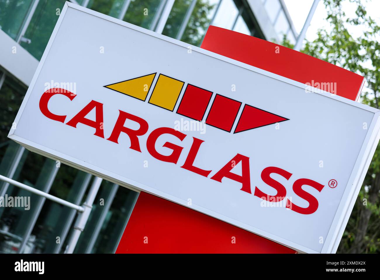 Schriftzug / Logo des Unternehmens Carglass am 26.07.2024 in München. Carglass sind die führenden Autoglasspezialisten in Deutschland. *** Logo der Firma Carglass am 26 07 2024 in München Carglass ist der führende Autoglasspezialist in Deutschland xMSx Stockfoto