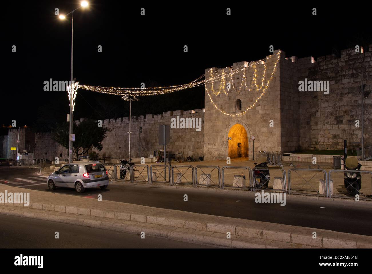 Herodes Tor der Altstadt von Jerusalem - Israel: 21. April 2022. Stockfoto