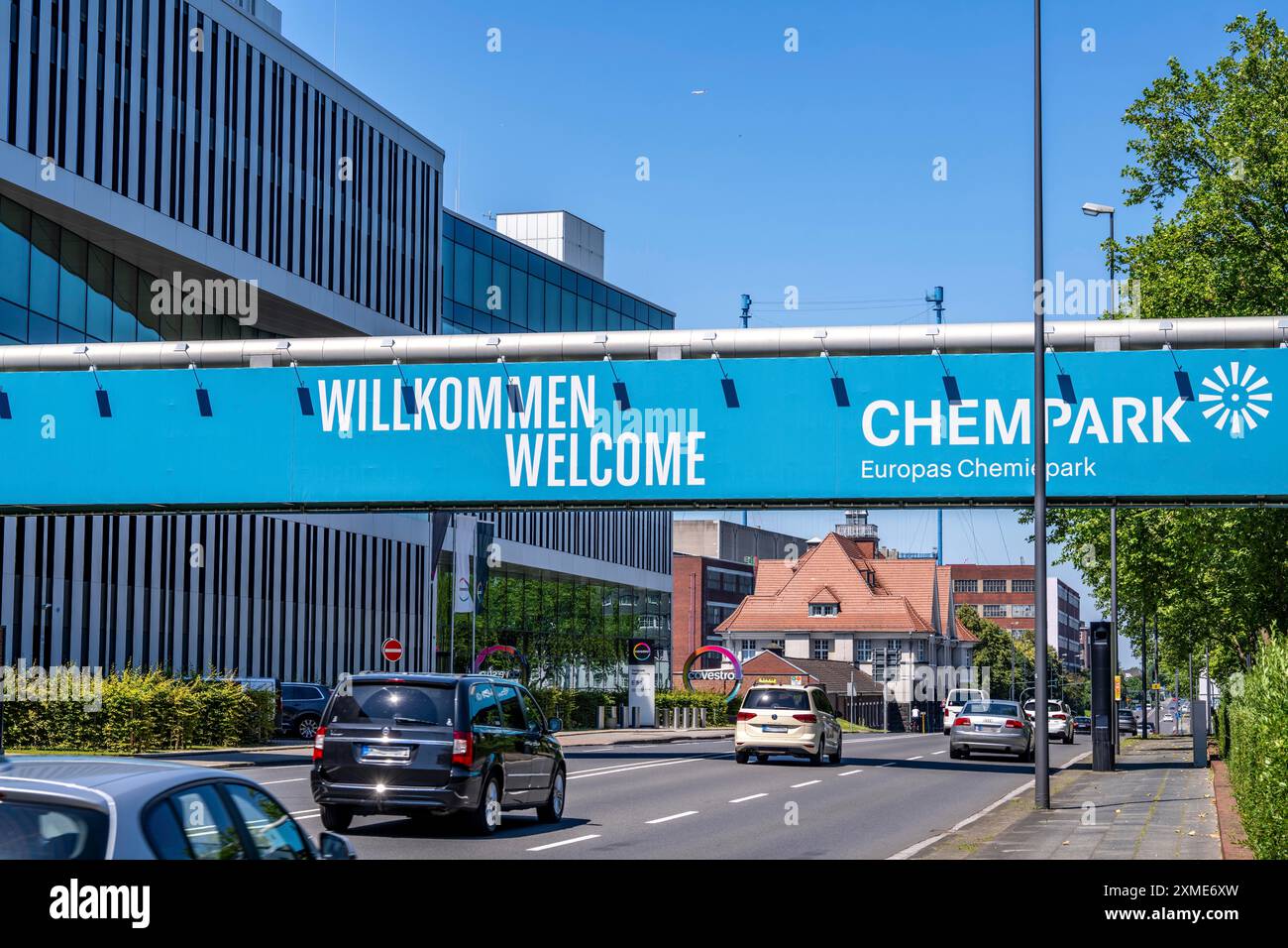 Hauptsitz der Covestro AG in Leverkusen, Chempark, Nordrhein-Westfalen Stockfoto