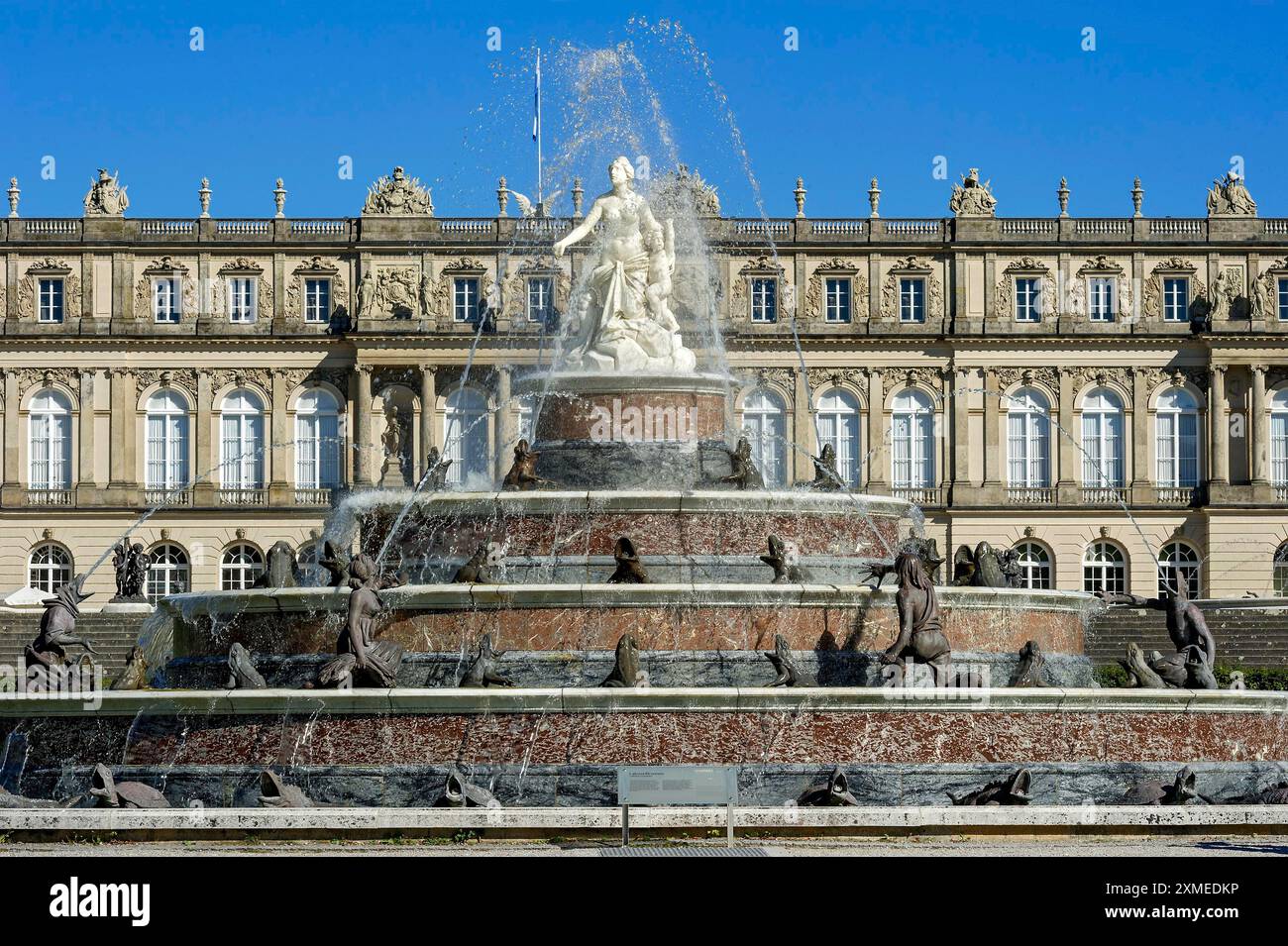 Latona-Brunnen, Latona-Brunnen, Brunnen mit Statue der Göttin Latona, Schlosspark, Schloss Herrenchiemsee, Herreninsel, Chiemsee, Chiemgau Stockfoto