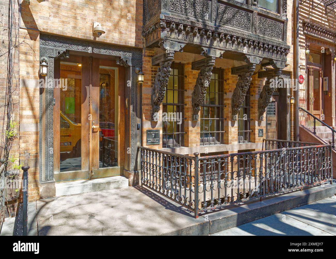 Wahrzeichen des Lockwood de Forest House, 7 East 10th Street in Greenwich Village; heute Bronfman Center for Jewish Student Life der New York University (NYU). Stockfoto